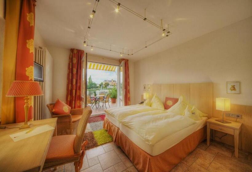 高级大房间, Bären