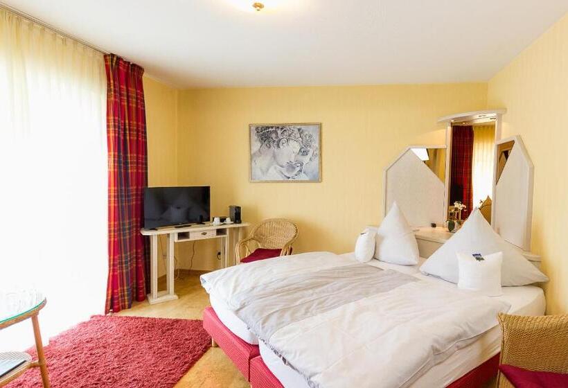 高级大房间, Bären