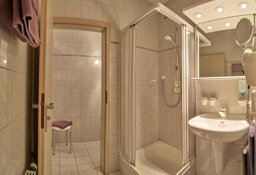 バルコニー付きスタンダードルーム, Das Reiners