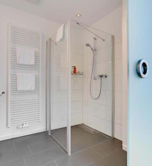 标准工作室, Elisabeth Hotel Garni