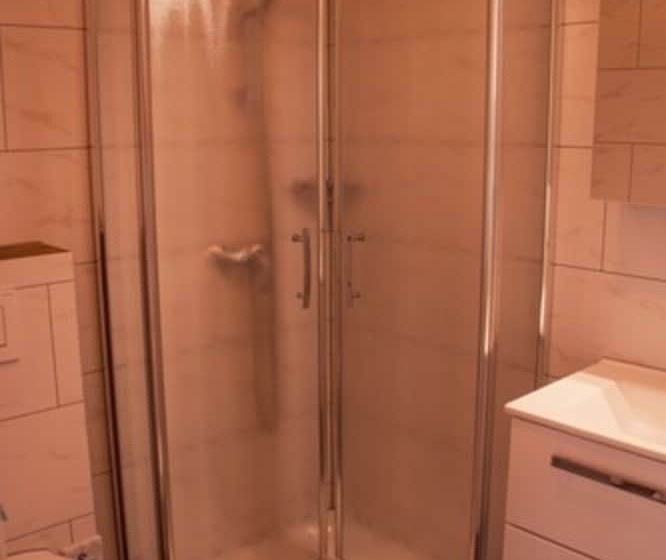 Номер Стандарт, Garni Regina