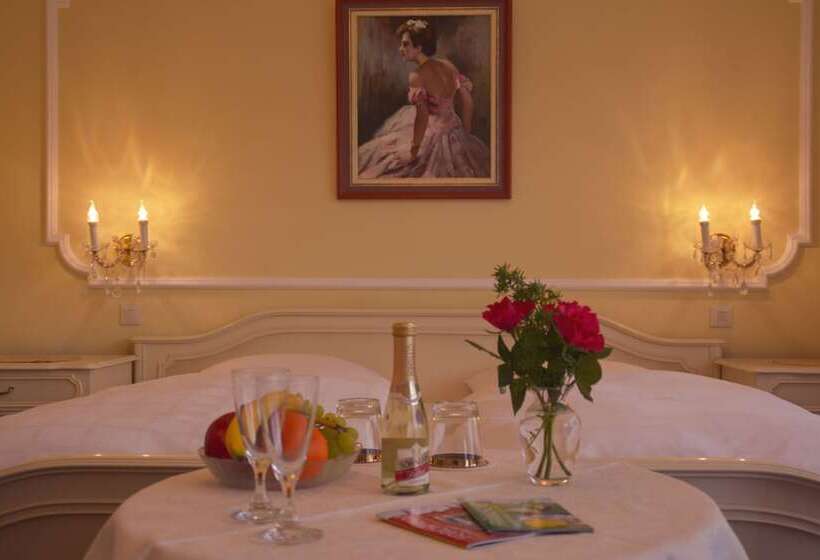 Номер Стандарт с Балконом, Garni Regina