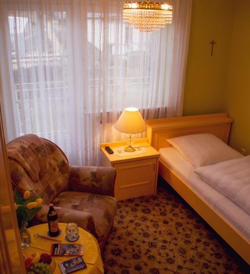 Номер Стандарт Индивидуальный, Garni Regina