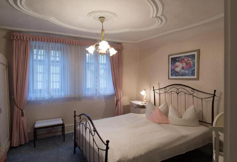 غرفة إقتصادية, Gasthof Krone