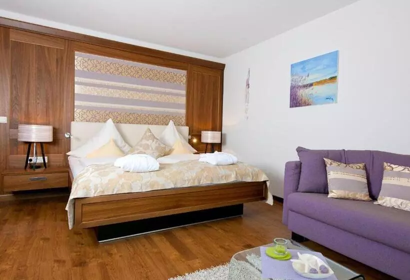 Superior Room, Heinzler Am See
