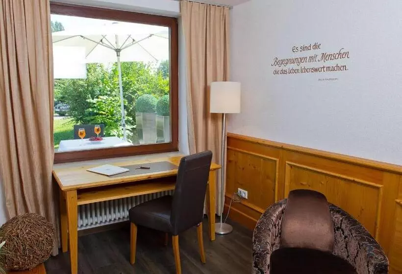 Standard Room Adapted for people with reduced mobility, Heinzler Am See