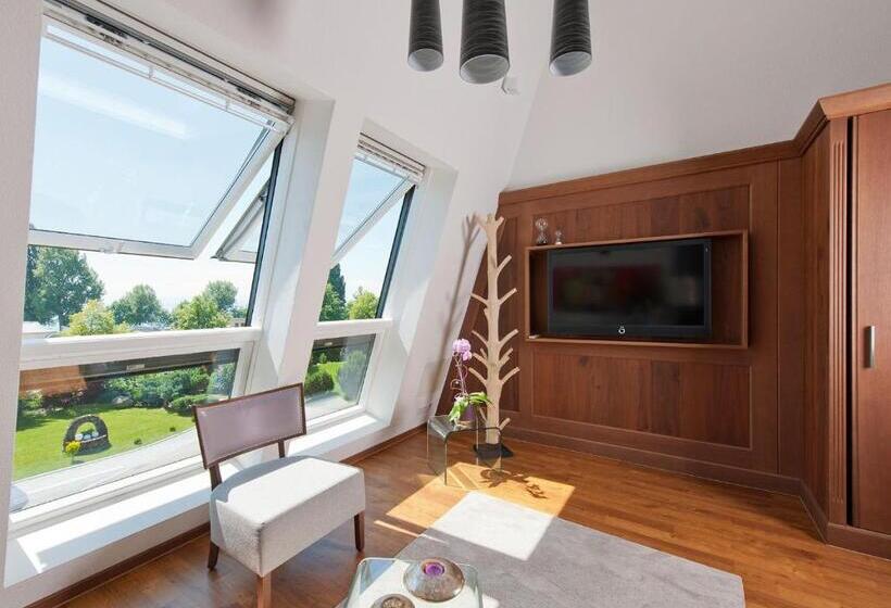 Deluxe-huone Sivuttainen Merinäkymä, Heinzler Am See