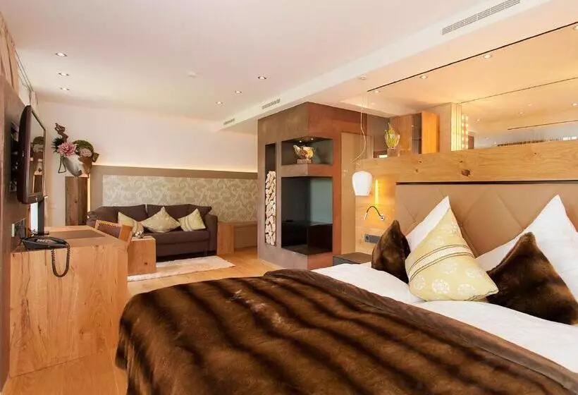 Deluxe Room View Sea with Balcony, Heinzler Am See