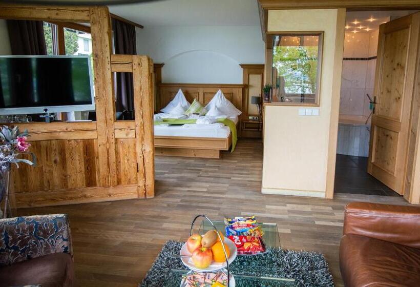 Deluxe Suite Sea View, Heinzler Am See