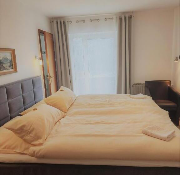 기본룸, Kurhaus Uhlenberg