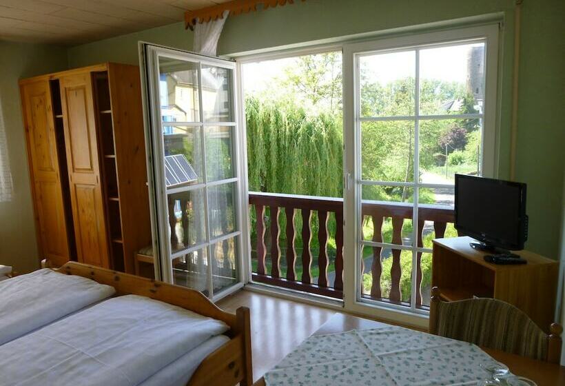 Номер Стандарт Трехместный, Lindner