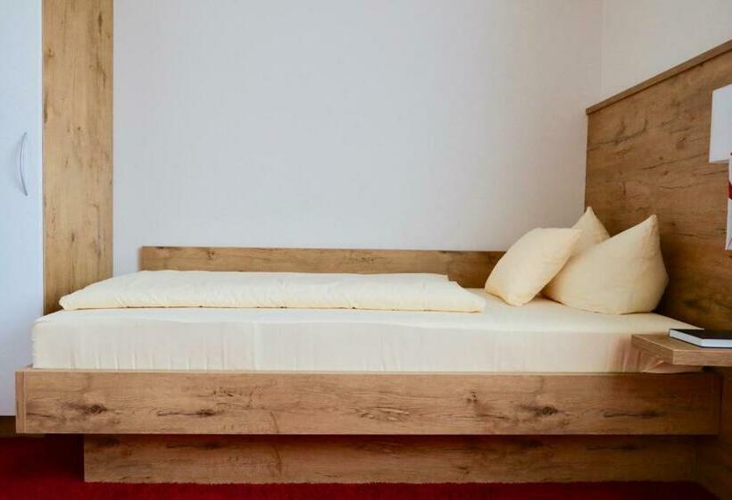 חדר סטנדרט יחיד, Renchtalblick