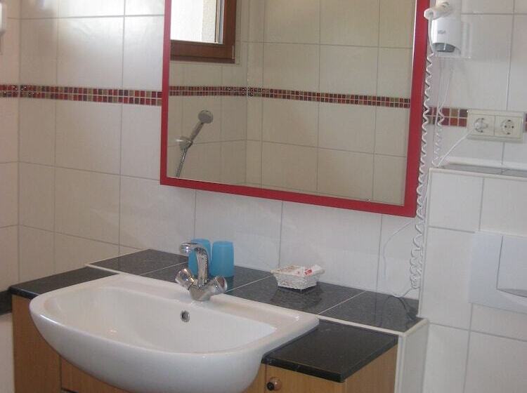 חדר סטנדרט יחיד, Renchtalblick