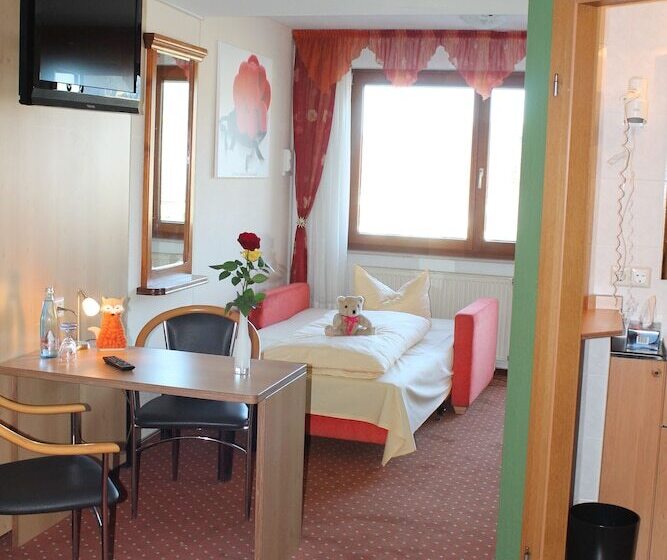 חדר סטנדרט לשלושה, Renchtalblick