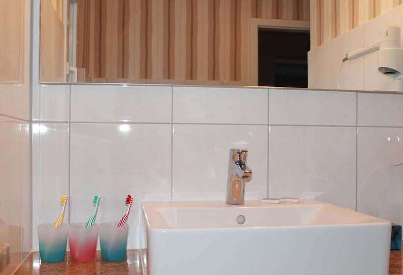 חדר סטנדרט לשלושה, Renchtalblick