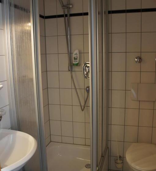 Quarto Estandar Individual, Schwarzer Adler