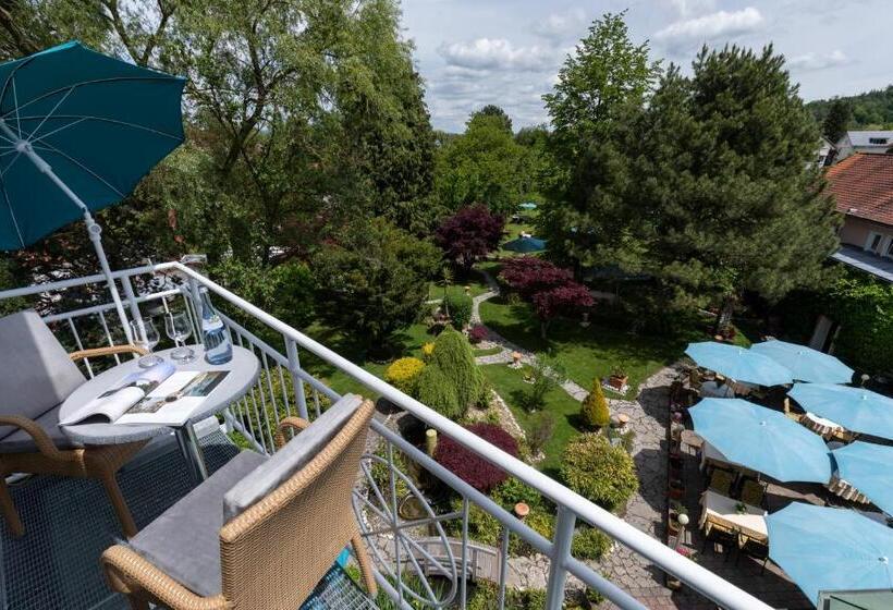 Estúdio Standard Vista Jardim, Seevilla