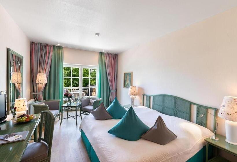 Comfort room with balcony, Seevilla