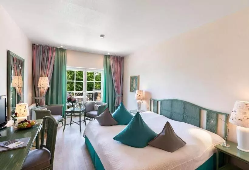 Comfort room with balcony, Seevilla