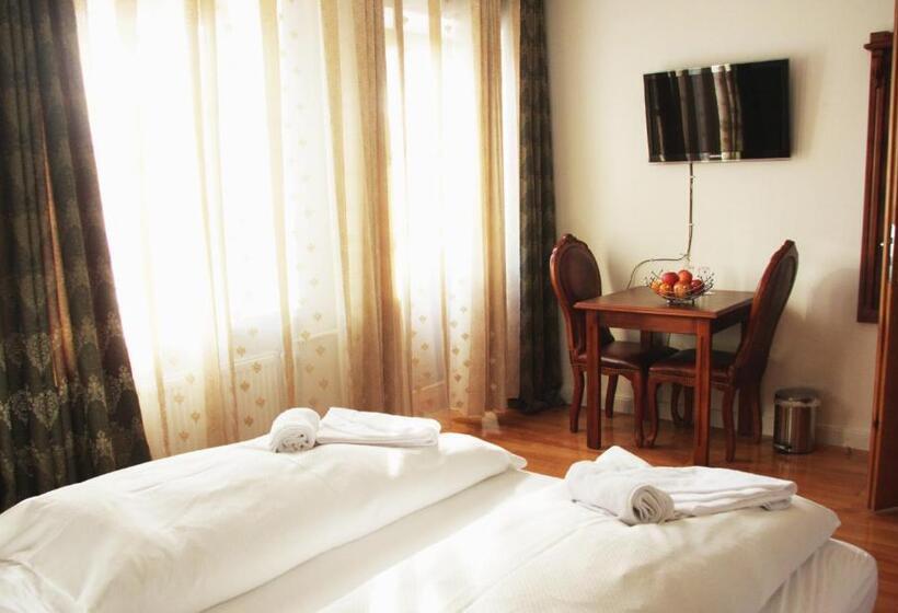 Номер Стандарт с Балконом, Viktoria