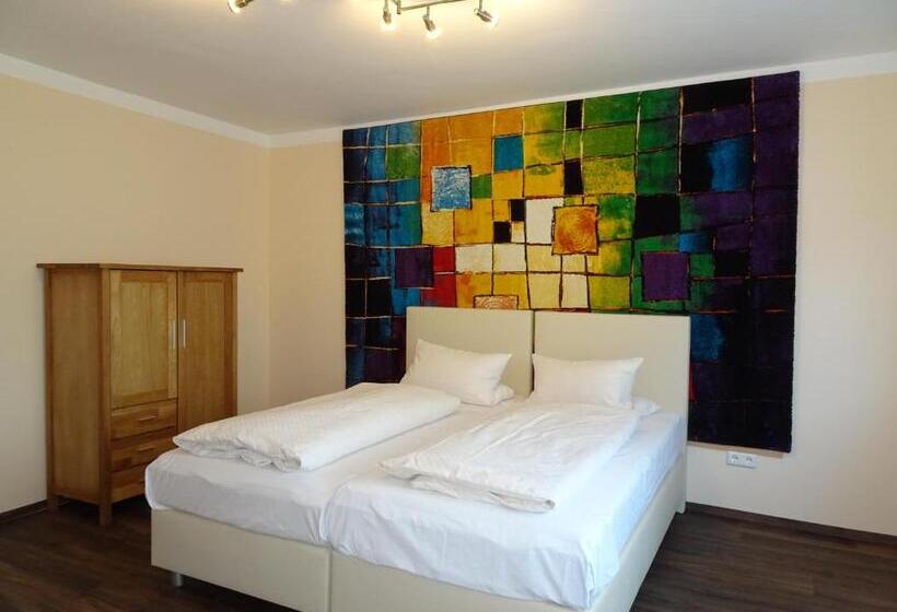 舒适型房间, & Weinstube Restaurant Filling