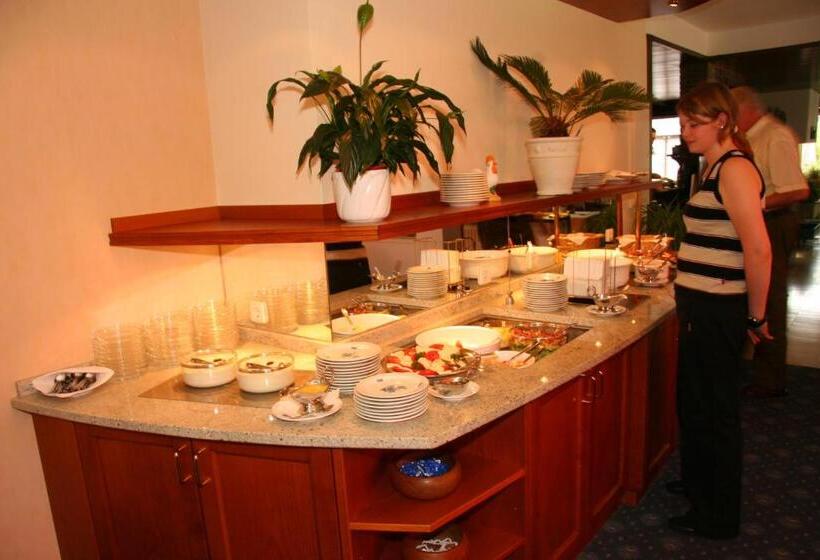 スタンダードシングルルーム, Gasthaus Tröster