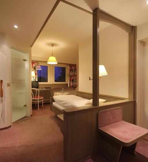 スタンダードシングルルーム, Gasthaus Tröster