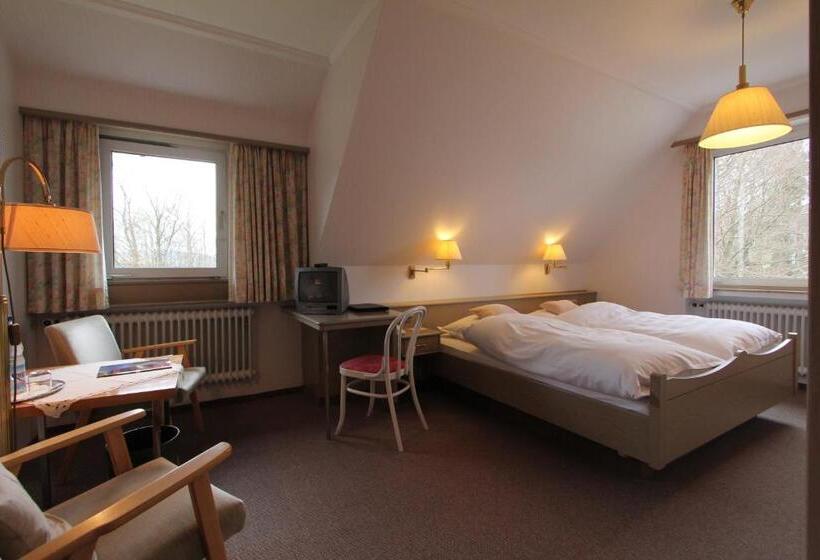 スタンダードルーム, Gasthaus Tröster