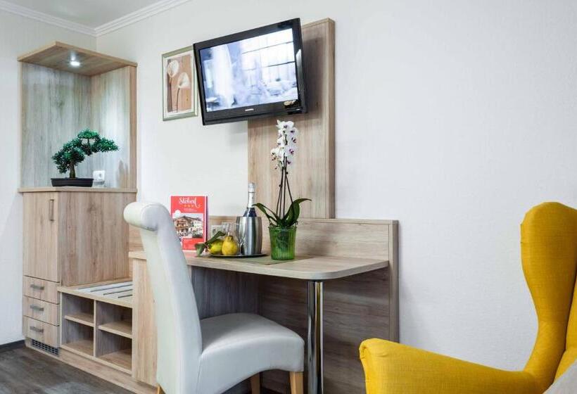 バルコニー付きスタンダードルーム, Gasthof Metzgerei Stöberl