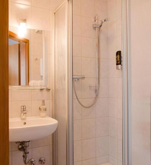 חדר סטנדרט לשלושה, Gästehaus Zur Kurve