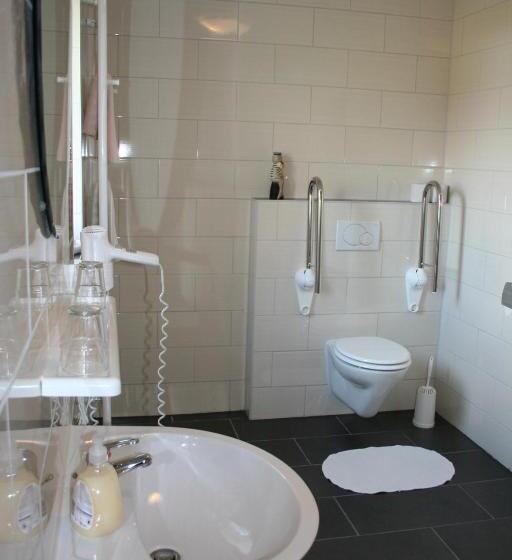 חדר סטנדרט לשלושה, Landgasthaus Fecht