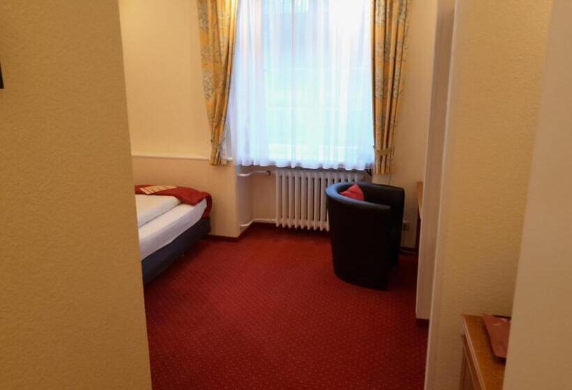 Номер Стандарт Индивидуальный, Schlosshotel Domäne Walberberg