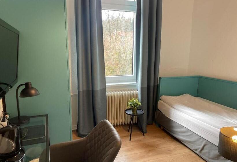 اتاق استاندارد یک نفره, Berghotel Harz