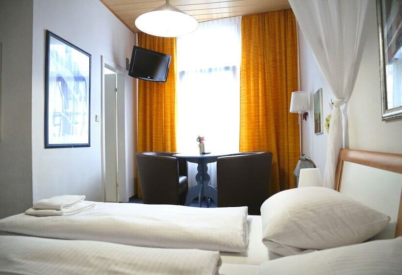 スタンダードトリプルルーム, Hunsrücker Hof