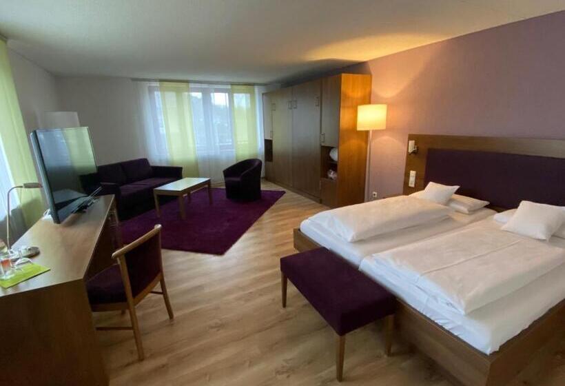 패밀리 스튜디오, Gasthaus Hotel Kranz