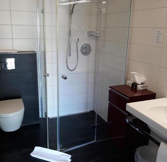 패밀리 스튜디오, Gasthaus Hotel Kranz