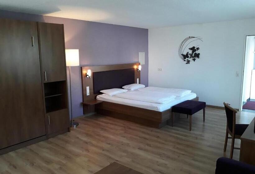Семейное Студио, Gasthaus Hotel Kranz