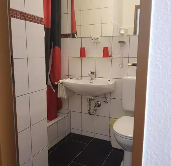 コンフォートシングルルーム, Habitación Doble Estándar Panorama Hotel Pension Frohnau