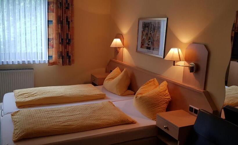 غرفة كومفورت, Habitación Doble Estándar   Panorama Hotel Pension Frohnau