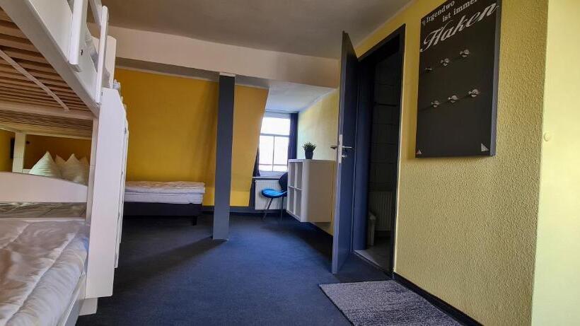 חדר משפחתי, Harz Hostel