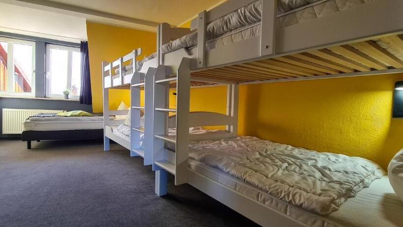 חדר משפחתי, Harz Hostel