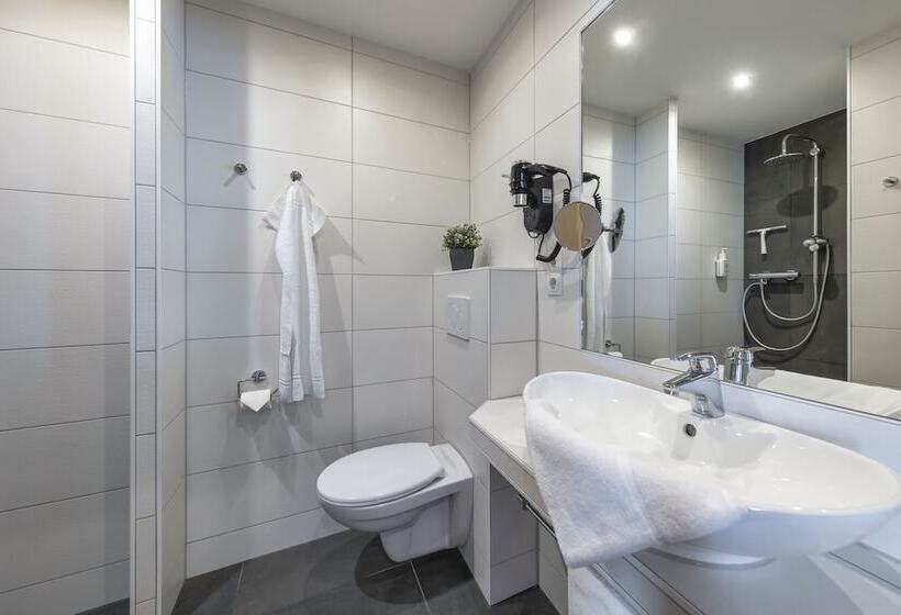 Дом 1 Спальня, Akzent Hotel Restaurant Roter Ochse Rhens Bei Koblenz