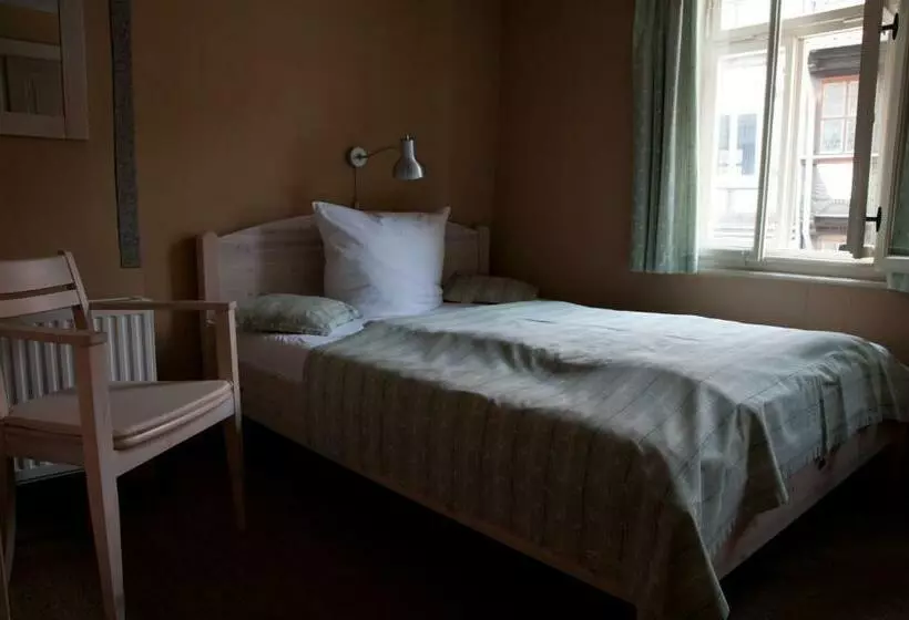 Standard Yhden Hengen Huone, Am Hoken