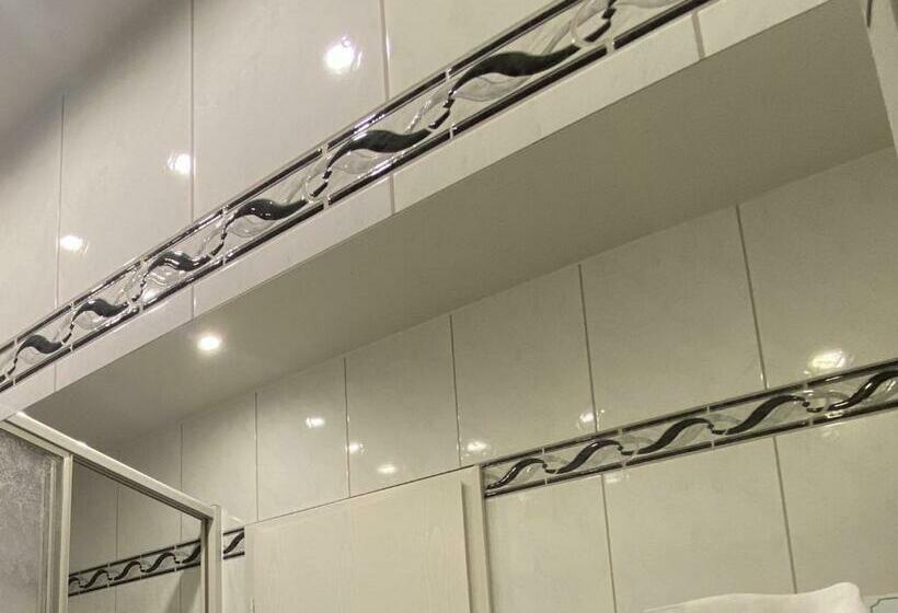 اتاق استاندارد سه نفره, Ambiente Et Art