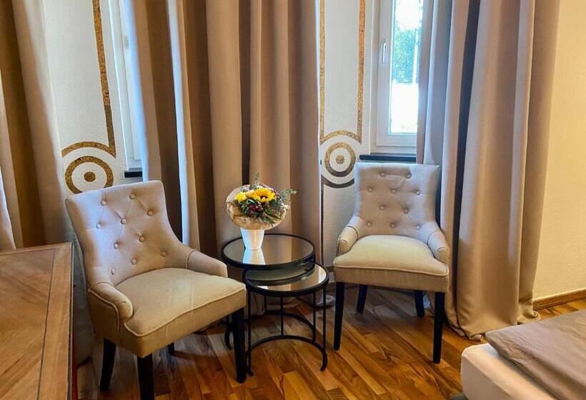 اتاق استاندارد, Ambiente Et Art