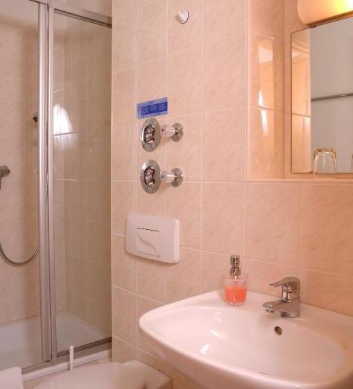 اتاق استاندارد, & Apartments Fürstenhof Am Bauhaus