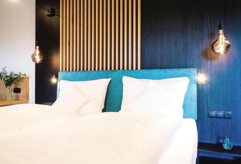 Номер Стандарт с Балконом, Aqua Blu