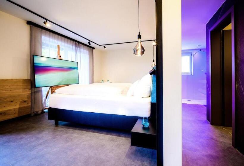 Номер Deluxe с Балконом, Aqua Blu