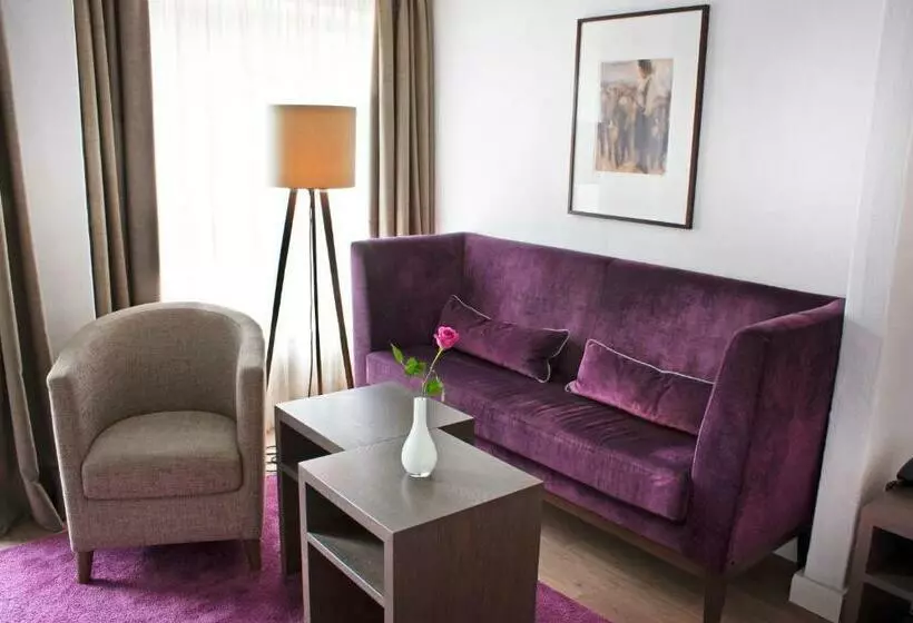 اتاق لوکس با بالکن, Bayerischer Hof