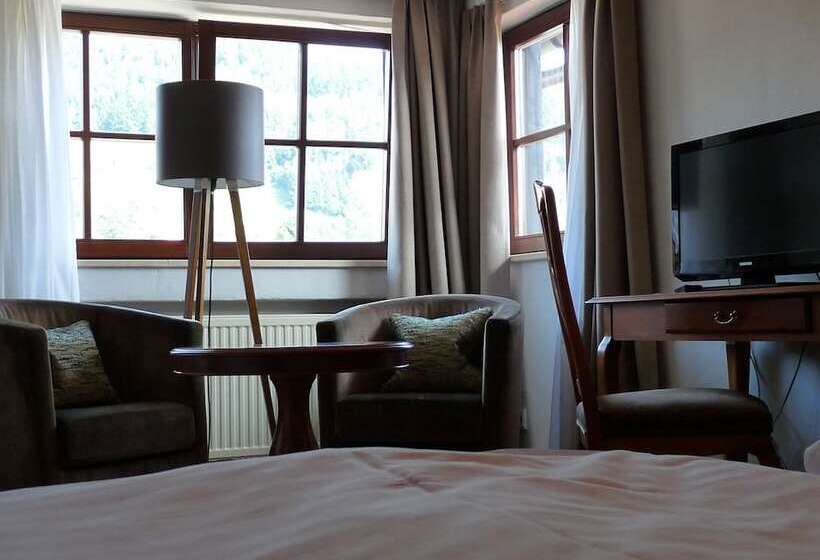 Номер Стандарт, Bayerischer Hof